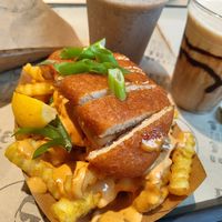 Vish n chips at VINCENT - Hauptbahnhof Hamburg in Hamburg