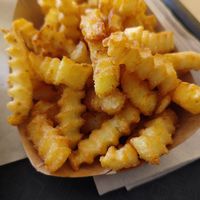 Fries with salt at VINCENT - Hauptbahnhof Hamburg in Hamburg