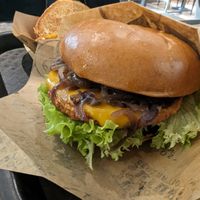 Vegsec Burger at VINCENT - Hauptbahnhof Hamburg in Hamburg