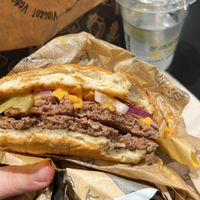 vincent double smash burger  at VINCENT - Hauptbahnhof Hamburg in Hamburg