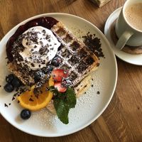 Frische Waffel mit Schwarzwälder-Kirsch-Topping -> 5€  at Glückskind in Rostock
