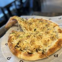 Cheesy mushroom truffle pizza #Veganuary at PlantPub in Cambridge
