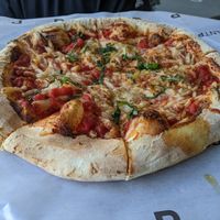 Margherita pizza at PlantPub in Cambridge