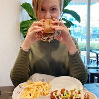 the famous fried buffalo chik’n sandwich! #Veganuary at PlantPub in Cambridge