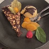 Schokokuchen mit Eis  at Heuchelberger Warte in Leingarten