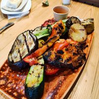 Verduras a la brasa at Txots in Roses