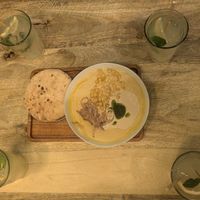 Hummus clásico y limonadas at Falafeleria - Lavapiés in Madrid