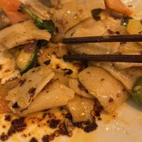 Damn these noodles !!! And the chili sauce [chef’s kiss]  at Potala Momo in Leuven