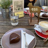 vegan Dessert auf nachfrage, Kaffee mit Pflanzenmilch at Lodenwirt in Obervintl