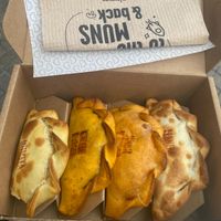 Pedi uma "Humita" e um "Cheeseburguer" at Las Muns - Poble Sec in Barcelona