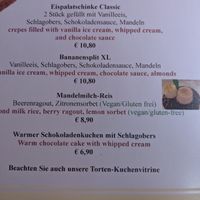 Vegan dessert at Café Derbl in Hallstatt