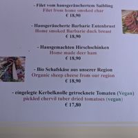 Vegan salad at Café Derbl in Hallstatt