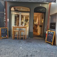 Outside seating and wheelchair accessible at Bonne Maman - Maybe closed in Aarau