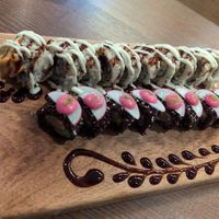 DRAGOn Fly Veggie Maki FTW 🤩. The dark rice sushi was mehhhh. 😐 at WAKI WAKI Veggie Sushi in Bangkok