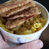 Mac and Cheese with tempeh bacon at Green Street Eatery in Levittown