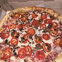 Large pizza with vegan cheese  at Mellow Mushroom in Fredericksburg