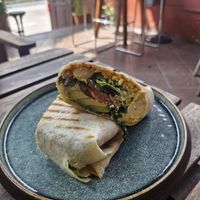 brekkie-on-the-go:
Scrambled tofu, sliced avocado, lettuce, kale, pickled onions, breakfast potatoes, tomato, spicy tangy aioli at Ahimsa Sanctuary in Central Singapore