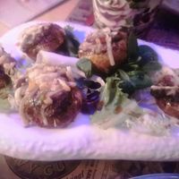 Champiñones rellenos at Shangri-La in Merida