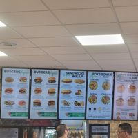 Choix des options veganes at V&V House in Marseille