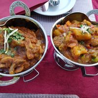 Zwei der veganen Gerichte at Haweli Indian Tandoori in Mallorca
