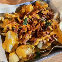   at Treis Laloun -Τρεις Λαλούν in Athens