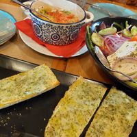 garlic bread, bougiourdi at Treis Laloun -Τρεις Λαλούν in Athens