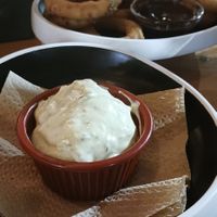 Onion rings & tarter sauce at Treis Laloun -Τρεις Λαλούν in Athens