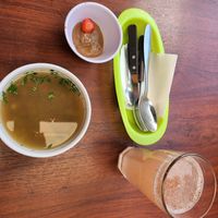 Getränk, Linsensuppe, Puddingdessert at Sanu in Ibarra