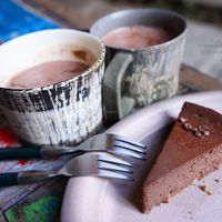 Vegan chocolate mouse cake and soy hot chocolates. at Le Coccole in Osaka