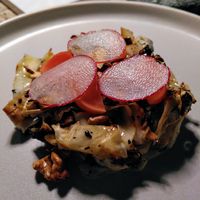 Grillierter Kabissalat mit Senfdressing, walnüsse & Radieschen at Riders Restaurant  in Laax