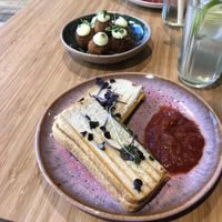 Vegan toasti & oesterzwambitterballen  at Botania in Utrecht