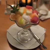 Zitronensorbet mit Früchten at Alter Pasewalker in Pasewalk