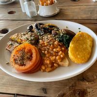 Big vegan breakfast at Ravy Country Kitchen in Northbridge