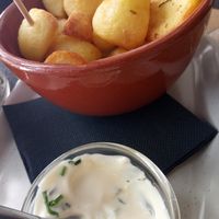 Baked potatoes at Fangas Veg in Coimbra