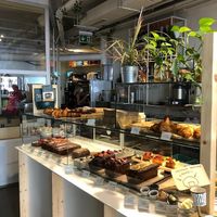 Theke at Kaffeesaurus in Cologne