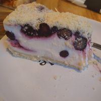 vegan blueberry cheesecake at Eat at Jumbos in Somerville