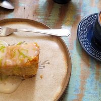 Cake and "cappuccino" at Sow Cake Lounge in Sao Paulo