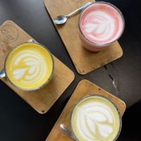 Golden milk, pink latte y macha  at Arvo Specialty Coffee (Guggenheim) in Bilbao