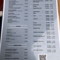 Drinks  at Taverna Alpha in Frankfurt