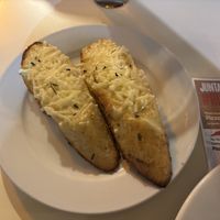 Vegan supreme garlic breadd  at Pizza Hut in Funchal