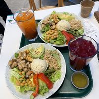 Tofu bowls, carrot juice and beetroot juice  at Crispy Fresh in Seoul