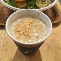 Seasonal sweet potato smoothie (fall 2021) is available also in hot at High Five Salad - Oku Kagurazaka in Tokyo