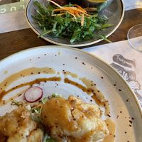 Blumenkohl in Tempura und Auberginenbällchen   at Luck In A Cup in Essen