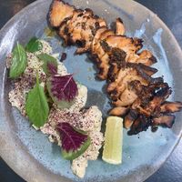 Bife de hongo melena de León rostizado, acompañado con ensalada de papas y chauchas, un plato increíble    at Fifi Almacén in Buenos Aires