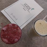 Very berry smoothie, brunchy smoothie🥤👌🏽 at Verde in Karlsruhe