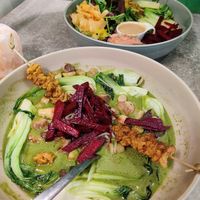 Bao bowl (front), asian bowl (back) at Verde in Karlsruhe
