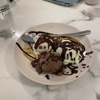 Snickers ice creamm  at Verde in Karlsruhe