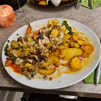 Spelt, tempeh, mushrooms at Verde in Karlsruhe