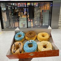 6 vegan donuts for 19.00.- at Dunkin' - Hbf in Zurich