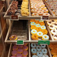 Selection and labelling at Dunkin' - Hbf in Zurich